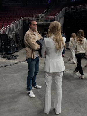 Megyn Kelly Instagram - What an incredible night. I’m really looking forward to bringing you this show tomorrow, but for now, here’s a sneak peek!