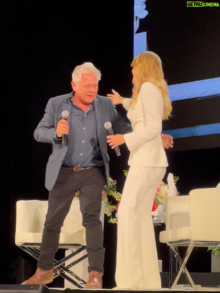 Megyn Kelly - 33K Likes - What an incredible night. I’m really looking forward to bringing you this show tomorrow, but for now, here’s a sneak peek!