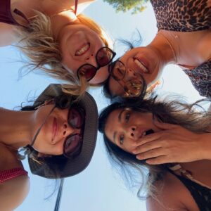 Melissa O'Neil Instagram - 🥹

Thank you to my friends for carving time out of their precious weekends to surprise me with time together for a belated birthday hang. 

I don’t even know what to say. The women in my life are beyond beyond beyond. Wow. 💗