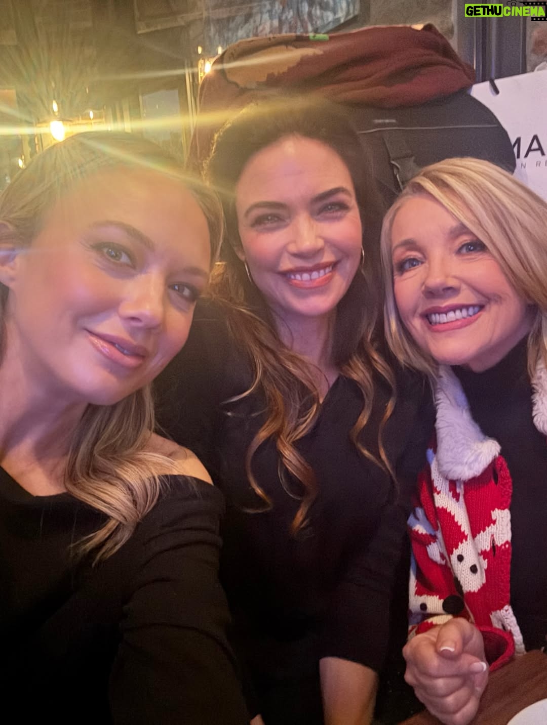 Melissa Ordway - 8.5K Likes - When your coworkers are actually your friends ❤️ The @youngandrestlesscbs holiday party was the best time — so much fun celebrating the holiday season! So grateful for this cast, this crew, and the friendships that make work feel like home 💕 Feeling very lucky 🎄✨

#HolidayParty
#christmasvibes 
#holidaycheer 
#yr