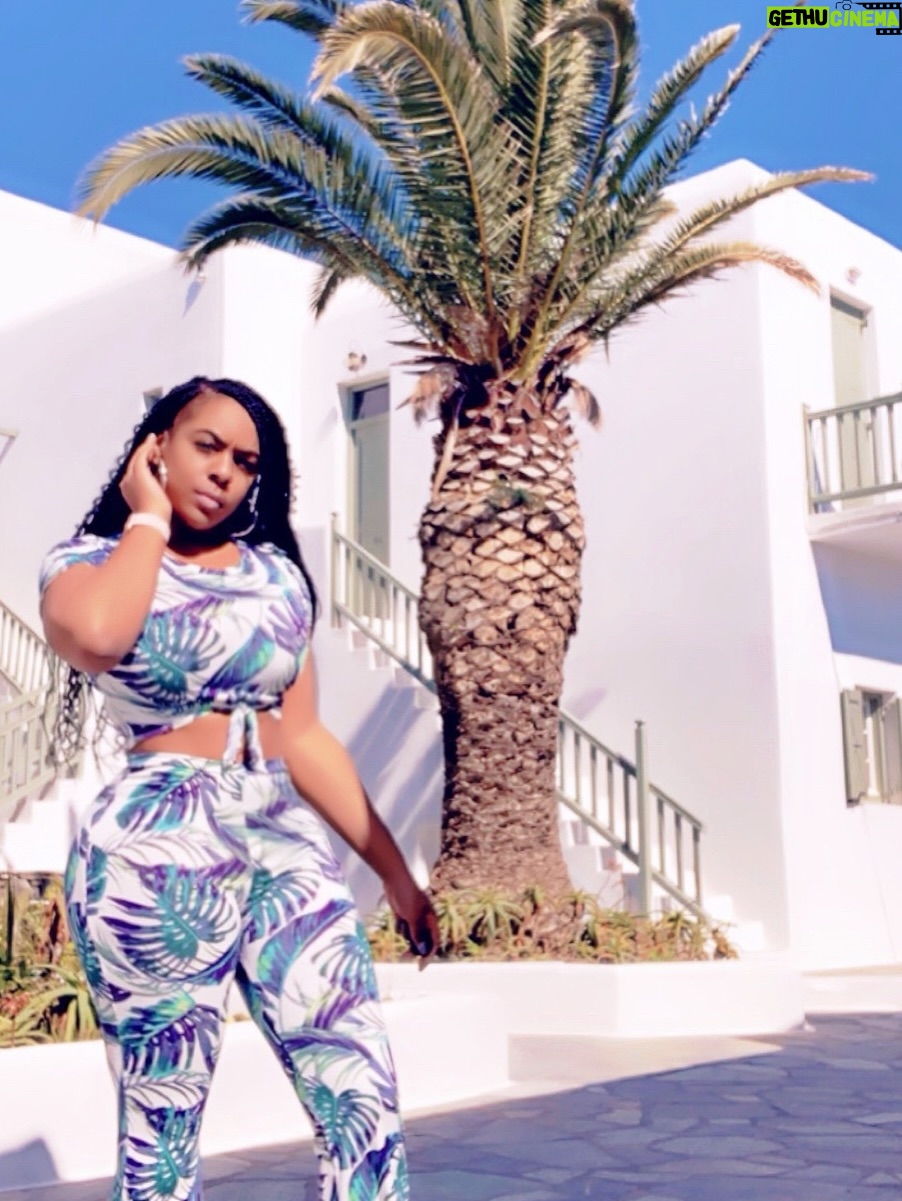 Mena Monroe - 5.5K Likes - Been HER!!!! But what’s ya fav slide fav?
