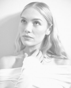 Michelle Randolph Instagram - off to celebrate @landmanpplus 💃 @julianunganostudio