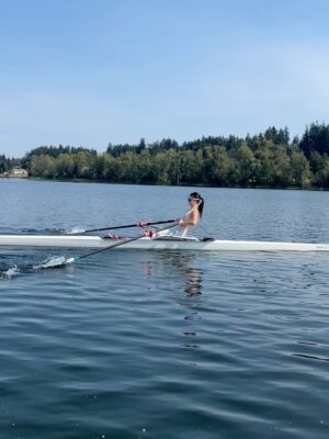 Miku Martineau Instagram - 117 days later and that’s a wrap on Crew Girl 🥹I love these people, I love this show, and I can’t wait for you all to see it ♥️🚣 @netflixca