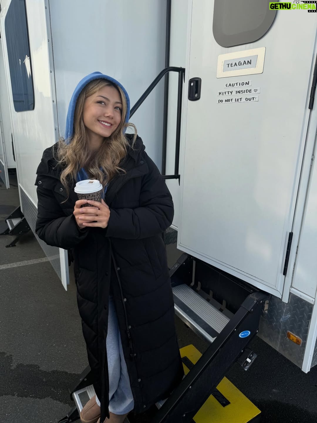 Miku Martineau - 107.2K Likes - 117 days later and that’s a wrap on Crew Girl 🥹I love these people, I love this show, and I can’t wait for you all to see it ♥️🚣 @netflixca