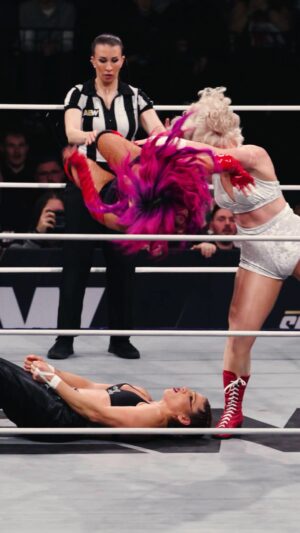 Mina Shirakawa Instagram - Timless Love Bombs drop a bomb on @MarinaShafir! 💣 @ToniStorm_ @Mina_Shirakawa