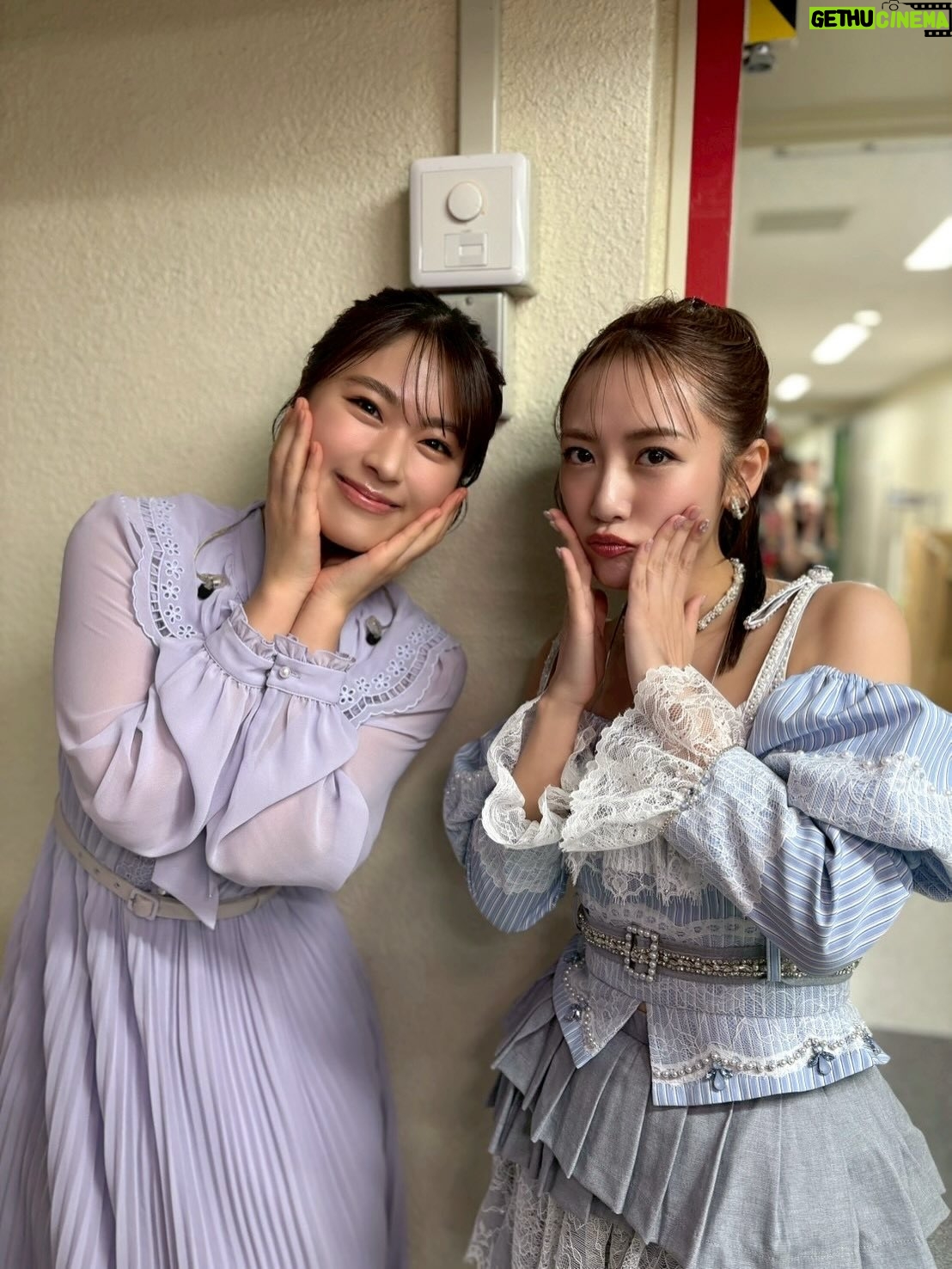 Minami Takahashi - 16K Likes - 武道館思い出オフショ2🌸

1  2  3
久しぶりに着れた「唇にBe My Baby」の衣装💋
このバージョンも大好き！！

4  5  連日写真を撮りに来てくれたはるぴょん✨リハの時も私の古のグッズT着てくれたガチさ大好き🤣ありがとう！

6  レモンに怯える俺🍋w

7  久しぶりに会えためぐ・さやや・なーにゃ♡

8  笑顔が可愛すぎるなぎちゃん✨

9  会うたびに美人度爆上がりのみるきー🍬

10  今回にゃんにゃんのお手伝いをしてくれたみさき！リハでめちゃくちゃダンスの先生してくれてたからアイドル姿見てギャップにビックリ😂8ポーズ✨

11  ずっと変わらず良い子ななこ🥺

12  ヘラヘラ近寄ってきたみくと笑
みおとなことHKTチーム✌️✨みんな大人になったけど、なんだか変わらぬ少女感が可愛いのよねー！

13  衣装でたかみな卒コン横スタを見つけて思わず写真😂

#AKB48
#AKB48_20thYear 
#AKBは青春ですin武道館