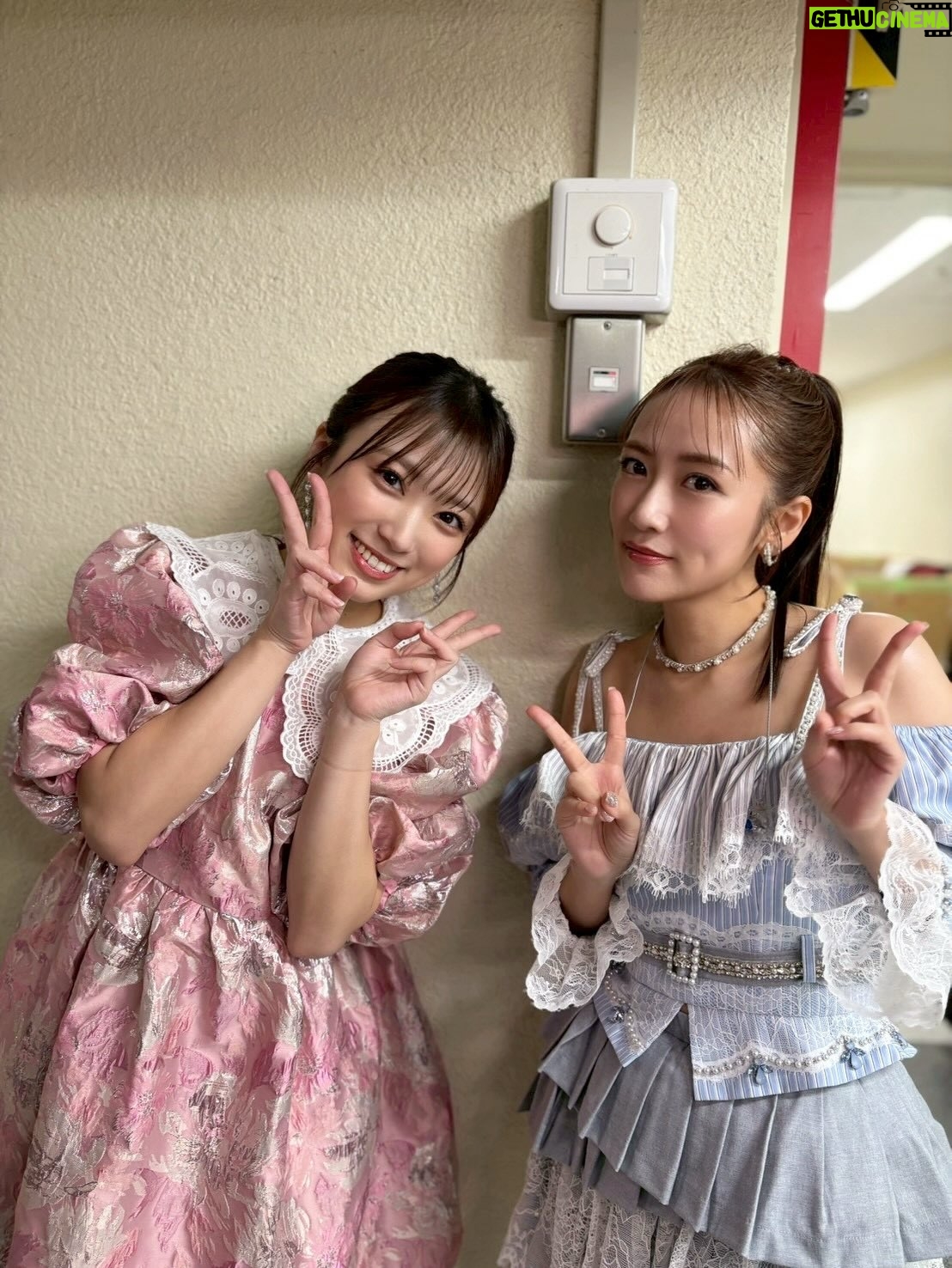 Minami Takahashi - 16K Likes - 武道館思い出オフショ2🌸

1  2  3
久しぶりに着れた「唇にBe My Baby」の衣装💋
このバージョンも大好き！！

4  5  連日写真を撮りに来てくれたはるぴょん✨リハの時も私の古のグッズT着てくれたガチさ大好き🤣ありがとう！

6  レモンに怯える俺🍋w

7  久しぶりに会えためぐ・さやや・なーにゃ♡

8  笑顔が可愛すぎるなぎちゃん✨

9  会うたびに美人度爆上がりのみるきー🍬

10  今回にゃんにゃんのお手伝いをしてくれたみさき！リハでめちゃくちゃダンスの先生してくれてたからアイドル姿見てギャップにビックリ😂8ポーズ✨

11  ずっと変わらず良い子ななこ🥺

12  ヘラヘラ近寄ってきたみくと笑
みおとなことHKTチーム✌️✨みんな大人になったけど、なんだか変わらぬ少女感が可愛いのよねー！

13  衣装でたかみな卒コン横スタを見つけて思わず写真😂

#AKB48
#AKB48_20thYear 
#AKBは青春ですin武道館