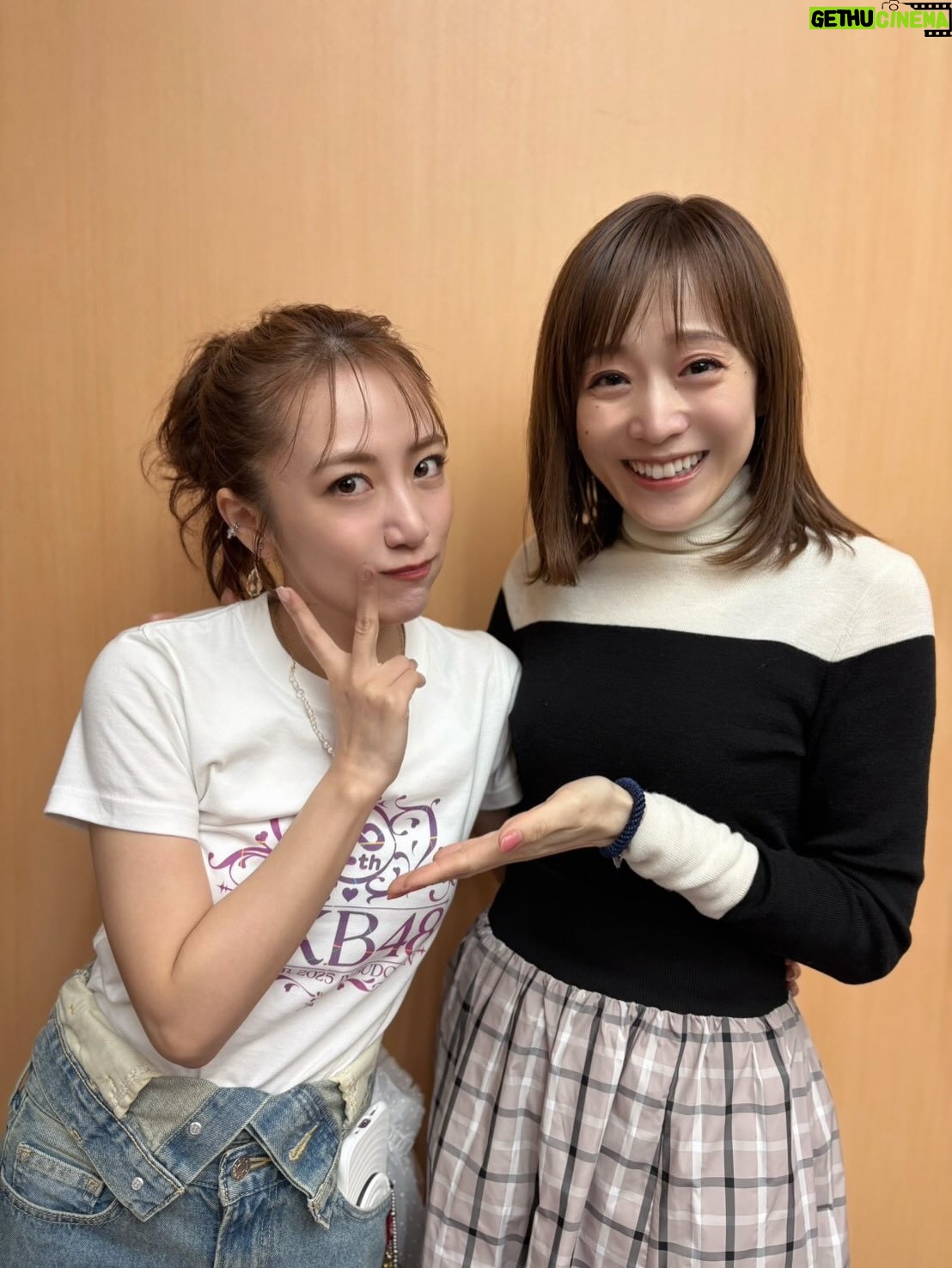 Minami Takahashi - 6.8K Likes - TBS ひるおび
今週もありがとうございました✨
愛さん遅くなっちゃったけどお誕生日おめでとうございます🎂♡

AKB48を大好きでいてくれている愛さん！
実は武道館も見に来てくださいました✨🥹
とにかく熱量高く愛溢れる目線で見守ってくださって、ライブ後も沢山感想を送ってくれて「現役の皆んなのこともっと応援したくなりました！」と！！！
嬉しすぎる！！🥹✨✨✨
愛さん大好き！！！！！！！

愛さんが差し入れしてくださったトマトが過去1甘くて美味しかった🍅✨✨🥺

#ひるおび
#tbs
#tv
#AKB48
#AKBは青春ですin武道館 

衣装👗
ワンピース
@cocodeal_official
イヤリング
@cuore_556
ブーツ
@dianashoespress