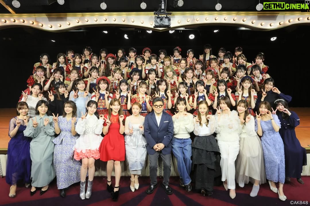 Minami Takahashi - 32.4K Likes - 2025年12月8日 AKB48 
20周年おめでとうございます🌸

20周年特別記念公演「PARTYが始まるよ」
1期生として「桜の花びらたち」に出演させていただきました。
武道館終わりで皆んな疲れてるだろうにずっとキラキラしてて流石🥹✨

私が劇場に立たせていただいていた時とは
内装も変わってステージの高さも変わっているけど、劇場のステージから見える景色はあの頃と何も変わらない。
今日もまた現役メンバーの頑張りのおかげで素晴らしい景色を見させていただきました😊

これからのAKB48の歩みを心から応援しています🌸

#AKB48
#AKB48_20thYear 
#PARTYが始まるよ

衣装
イヤリング
@mixelt0803
@rhodes_showroom