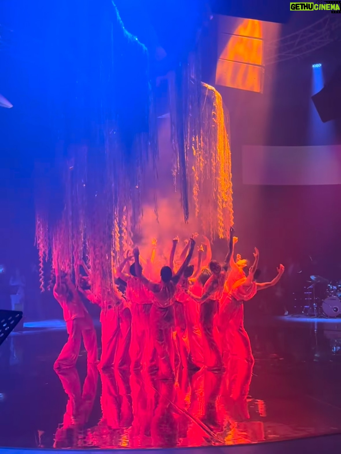 Mine Kılıç - 5K Likes - @terminalkadikoy Kadıköy e çok yakıştı! ⭐️

 @paribuart & @saltiletisim işbirliği ile dün akşam çok güzel performanslar eşliğinde bir etkinlik gerçekleşti.
İnadına sanat! diyerek teşekkür ediyoruz✨