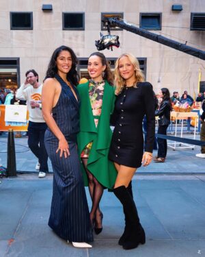 Miranda Rae Mayo Instagram - Our One Chicago ladies understood the assignment 💅

📸: @theoluwaseye