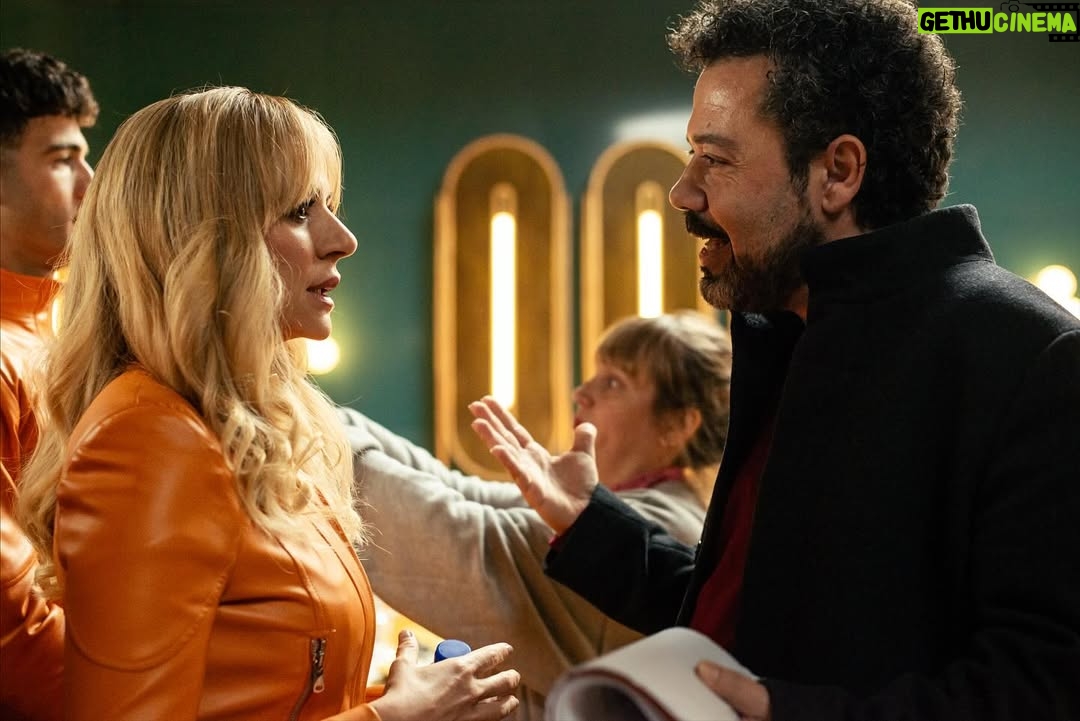 Miren Ibarguren - 10.7K Likes - MINERVA. EQUIPO NARANJA. KIMERA.  El Refugio Atómico ya está disponible en @netflixes ☢️🔸🚚