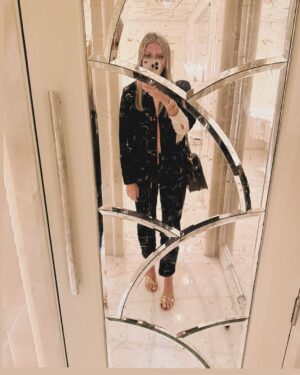 Mischa Barton Instagram - Please stick to the convertibles, rivers and lakes that your used to