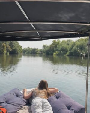 Mischa Barton Instagram - Please stick to the convertibles, rivers and lakes that your used to