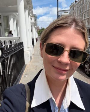 Mischa Barton Instagram - 🌞 🐊 🏊 🇮🇹 🧜🏻‍♀️🌙 🇬🇧