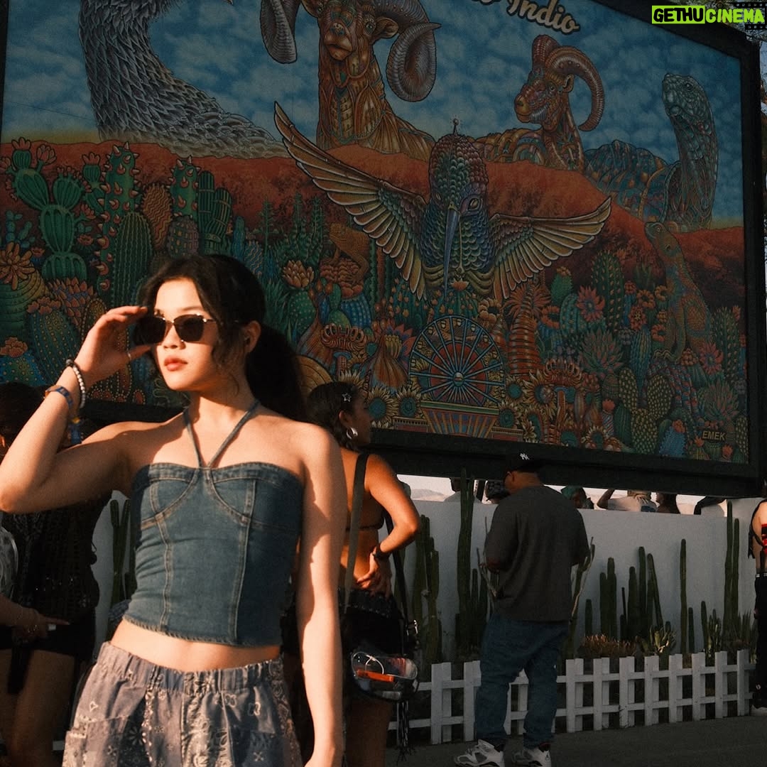 Miya Cech - 11.9K Likes - bb girl’s first coachella! w/ my fav photographer 📷😉🎡🎶