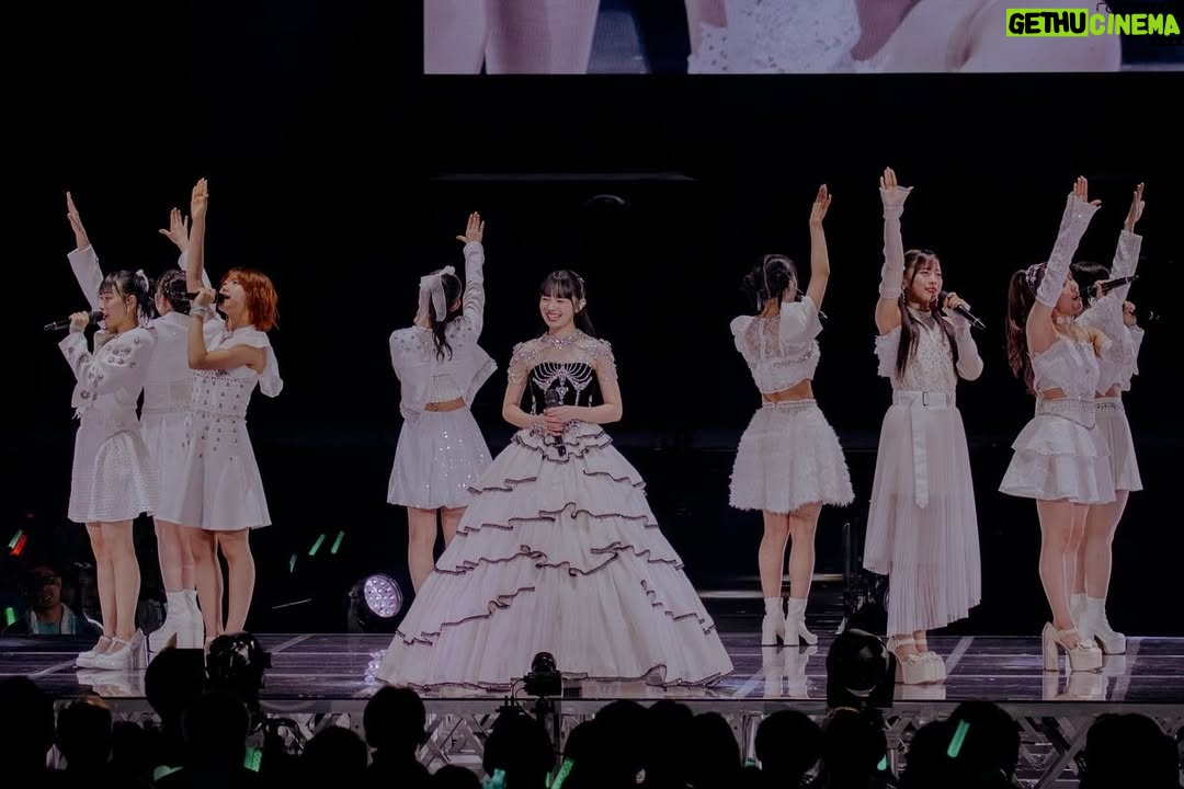 Moe Kamikokuryo - 39.3K Likes - ⁡
⁡
2025年6月18日。
アンジュルムを卒業しました🌸
約9年半ずーっとアンジュルムが大好きでした！
⁡
これからもアンジュのお先はまっキラだ〜✨️
⁡
アンジュ大大大好き💖
⁡
⁡
⁡
⁡
#アンジュルム
#ANGERME
#アンジュルム_桜梅桃李 
#アンジュルムのお先はまっキラ

@angerme_official