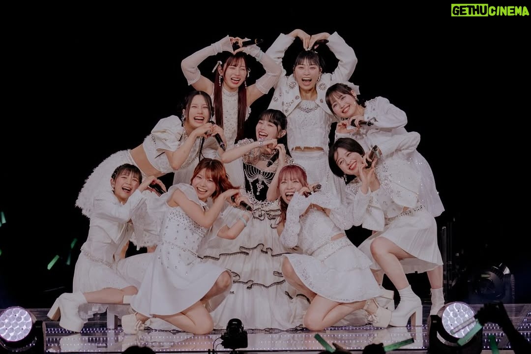 Moe Kamikokuryo - 39.3K Likes - ⁡
⁡
2025年6月18日。
アンジュルムを卒業しました🌸
約9年半ずーっとアンジュルムが大好きでした！
⁡
これからもアンジュのお先はまっキラだ〜✨️
⁡
アンジュ大大大好き💖
⁡
⁡
⁡
⁡
#アンジュルム
#ANGERME
#アンジュルム_桜梅桃李 
#アンジュルムのお先はまっキラ

@angerme_official