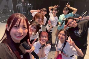 Moe Kamikokuryo Instagram - ⁡
⁡
2025年6月18日。
アンジュルムを卒業しました🌸
約9年半ずーっとアンジュルムが大好きでした！
⁡
これからもアンジュのお先はまっキラだ〜✨️
⁡
アンジュ大大大好き💖
⁡
⁡
⁡
⁡
#アンジュルム
#ANGERME
#アンジュルム_桜梅桃李 
#アンジュルムのお先はまっキラ

@angerme_official