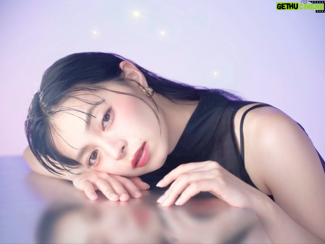 Moe Kamikokuryo - 18.2K Likes - ⁡
⁡
OPERA💄✨️
⁡
⁡
これまで務めさせていただいたOPERAさんの
イメージモデルは今回が最後になります。
⁡
これまで手に取ってくださった皆様に感謝！
そして、あたたかい撮影チームの皆様にも感謝でいっぱいです！
⁡
最後までたくさんの方に届きますように🌙💖
⁡
⁡
#OPERA