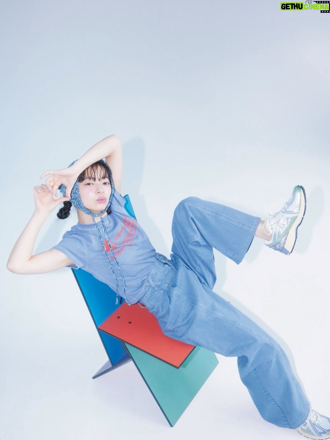 Moe Kamikokuryo - 17.7K Likes - ⁡
⁡
ar7月号🩵
⁡
ご覧いただけましたか？？
⁡
『かみこのグループ卒業アニバーサリー
Kamiko in Blue』💎
⁡
アンジュ卒業企画。
とってもありがたいです🥹
メンバーカラーがアクアブルーだったので、
たくさんの可愛いブルーのお洋服着ています❄️
アンジュの思い出もたくさん語っています🪽🫧
⁡
まだ見てないよ〜って方はぜひご覧下さいね！
⁡
オフショットまた載せます〜💎💎

#ar
#ar7月号

@ar_magazine