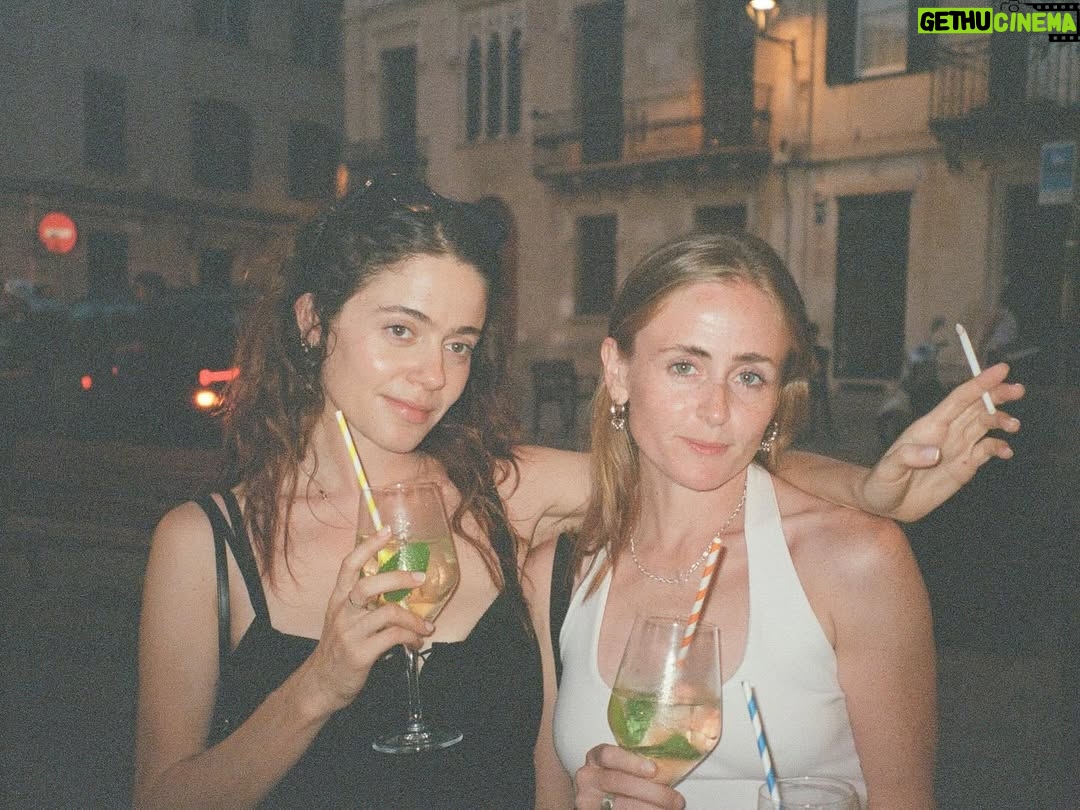 Molly Gordon - 41.5K Likes - summer is over