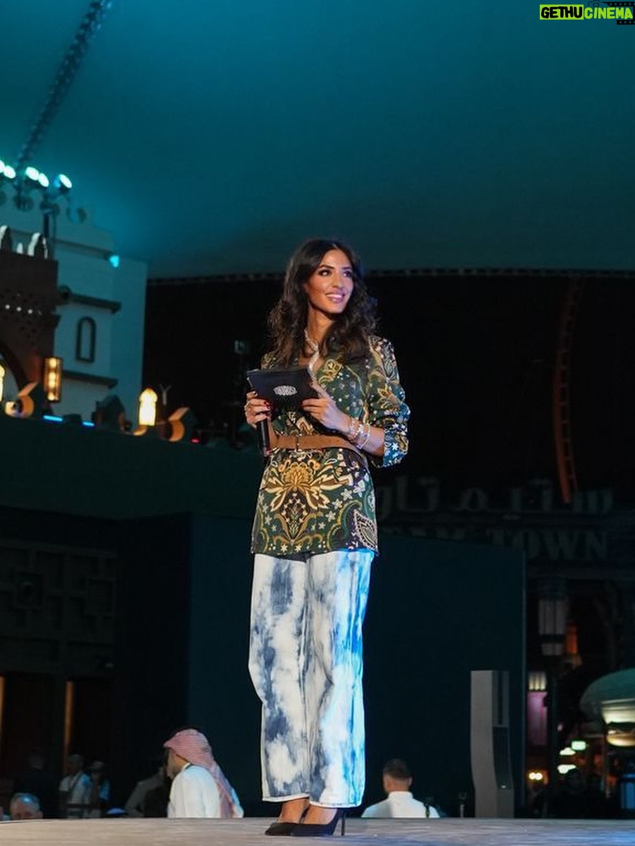 Mona Mosly - 3.2K Likes - من قلب المدينة المصنوعه بكل حب @sixflagsqc  ماقدر أبدا غير من القلب  Honestly, being here feels personal 

This place  reflects all of us.

Who doesn’t have a life that feels like a theme park?

Full of ups, downs, and so much thrill.

But tonight is different — 

tonight play has a new home 
 A home of vision
a home of passion 
a home of making big dreams come true