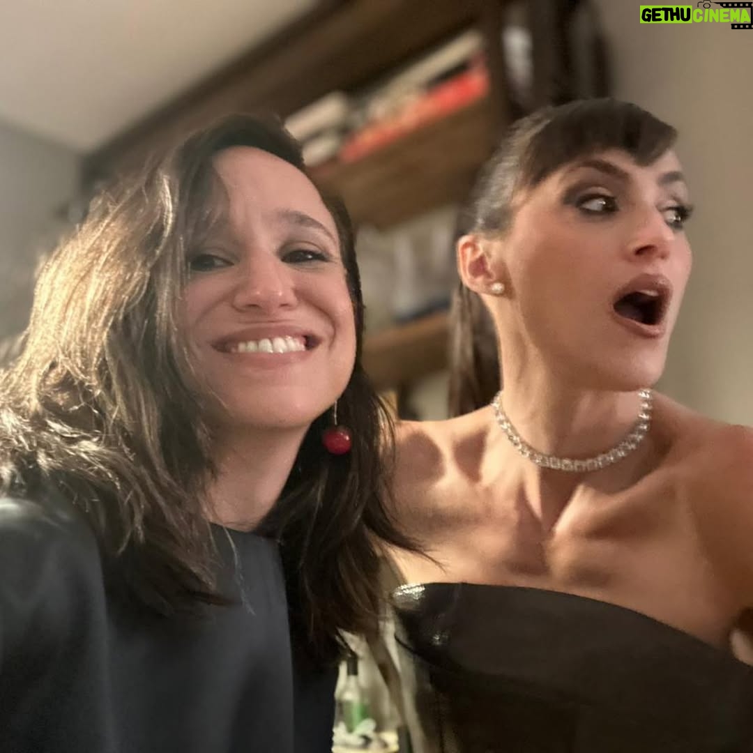 Mónica Antonópulos - 609 Likes - Noche de MF de@cine y serie.
Nominada por actriz de reparto por tres trabajos muy distintos de tres series muy amadas .
#menem #las maldiciones #viudas . Gracias Gracias Gracias ✨✨✨✨. @fabianzittaofficial  @swarovski_argentina @swarovski  Peinada por @conradoereyra &make up @nazag_makeup  by @frumboliestudio  Siempre acompañada por la one @pamemartinelli @vestustudio  dándolo todo ✨✨✨ gracias equipo ❤️✨
