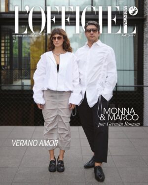 Mónica Antonópulos Instagram - Adelanto. @monnaantonopulos y @marcoacaponi en L’Officiel Argentina. 

Mónica Antonópulos y Marco Antonio Caponi están juntos desde hace diez años. Tienen un hijo en común (Monna tiene otro con su pareja anterior). Su presente los encuentra compartiendo el oficio en el escenario del Teatro Nacional Cervantes donde participan en La Revista del Cervantes, un espectáculo que rescata el patrimonio cultural del país a través de un recorrido por la historia de la revista argentina. De jueves a domingos, ponen el cuerpo a una experiencia que incluye una orquesta en vivo, un ballet contemporáneo y actuaciones de lujo, y que funciona —en sus palabras— como “refugio emocional” en un contexto difícil para la cultura. 

Mientras tanto, juegan a ser Ricardo y Liliana en una microficción vía Instagram que hoy reúne a una comunidad de más de ochenta mil seguidores, y forman parte del elenco de las producciones audiovisuales más exitosas del momento. En su vida cotidiana conviven el teatro, la escritura, la música, la crianza y el deseo de no perder nunca la curiosidad. Una historia de amor donde el arte se vuelve trinchera, la familia sostén y la actuación, un acto de resistencia. 

Entrevista: @obrasnarradas. Fotografías: @german.romani. Estilismo: @pamemartinelli. Asistente de estilismo: @kohutmau para @vestustudio. Maquillaje y peinado: @veroluna.makeup. Asistencia: @jazmagliano.mkp para @vestustudio.

L’Officiel Argentina presente en todas las plataformas. Tu revista favorita en una experiencia integral. A partir de la semana entrante en kioscos y ya disponible en su versión digital a través de la plataforma Zinio. 

Además todas las últimas noticias en lofficiel.com.ar. ¡Estamos en línea con vos!