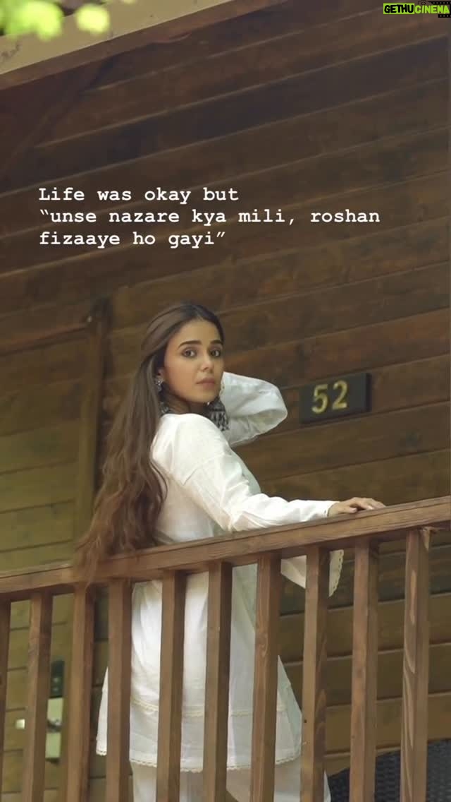 Monica Chaudhary - 77.2K Likes - ✨🪷

Shot by @veer_photofactory 
.
.
.
.
.
.
[old songs, white, Indian, hair, retro songs, simple, aesthetic, Jhumkas, Bindi, beauty shots, simplicity, linen, sustainable]