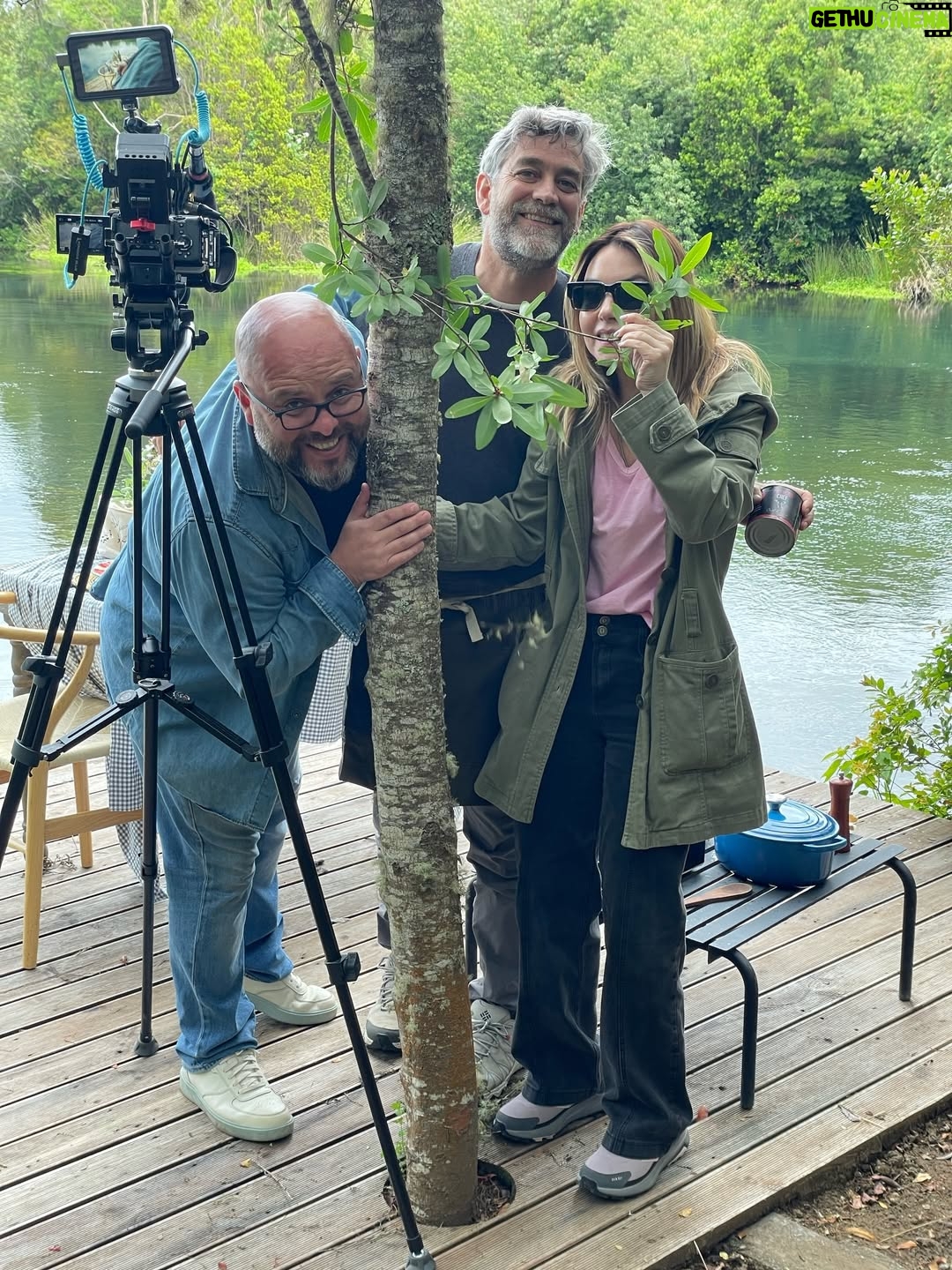 Mónica Godoy - 59K Likes - Flores, invernadero, campo chileno 🎥🌷🌿✨🐴 
Gonzalo Guerra, Scarlet Jara… Pía Montero…, les suena? 🤭

@felipebraun1 
@hacedordehambre