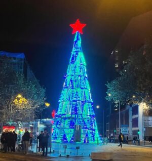 Mónica Godoy Instagram - Me encanta la Navidad y a esta ciudad también 🎄🌟
Y a uds?
Lindo Domingo! 😘