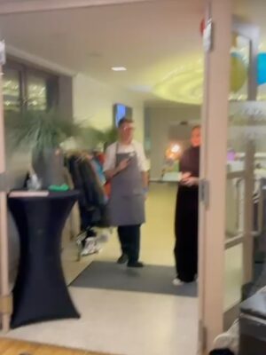 Monika Absolonová Instagram - 10 let je treba poradne oslavit. Moc dekuju vsem, kteri mi pomohli udelat Tadovi ohromnou radost. Stastne dite, stastny rodic❤️ at mas porad tolik kamaradu a duvodu k radosti Ty prdoline muj milovanej❤️