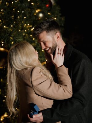 Morgan Huelsman Instagram - it’s beginning to look a lot like forever!!! ✨💍 

12.23.25

📸: @stacibrucksphoto
