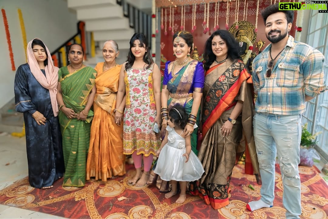 Mounika Dev - 2K Likes - Thank u each and everyone for your blessings 🙏🙏

Beautiful decor from @zigzagdecors 
All time my favourite jewel from @new_ideas_fashions 
Blouse from @
Makeup&hair @aravinth_mehendi_makeup 

#newhome #firststeps #dreamhome #mydreammyhome #kamathardha