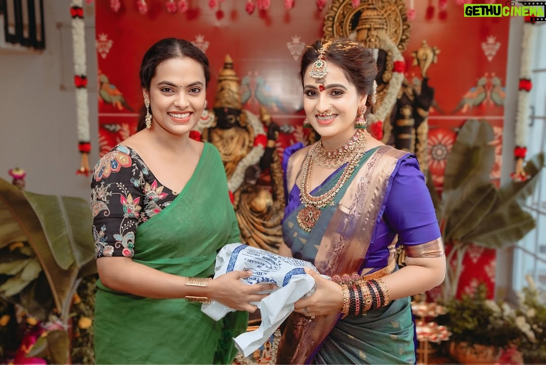 Mounika Dev - 2K Likes - Thank u each and everyone for your blessings 🙏🙏

Beautiful decor from @zigzagdecors 
All time my favourite jewel from @new_ideas_fashions 
Blouse from @
Makeup&hair @aravinth_mehendi_makeup 

#newhome #firststeps #dreamhome #mydreammyhome #kamathardha
