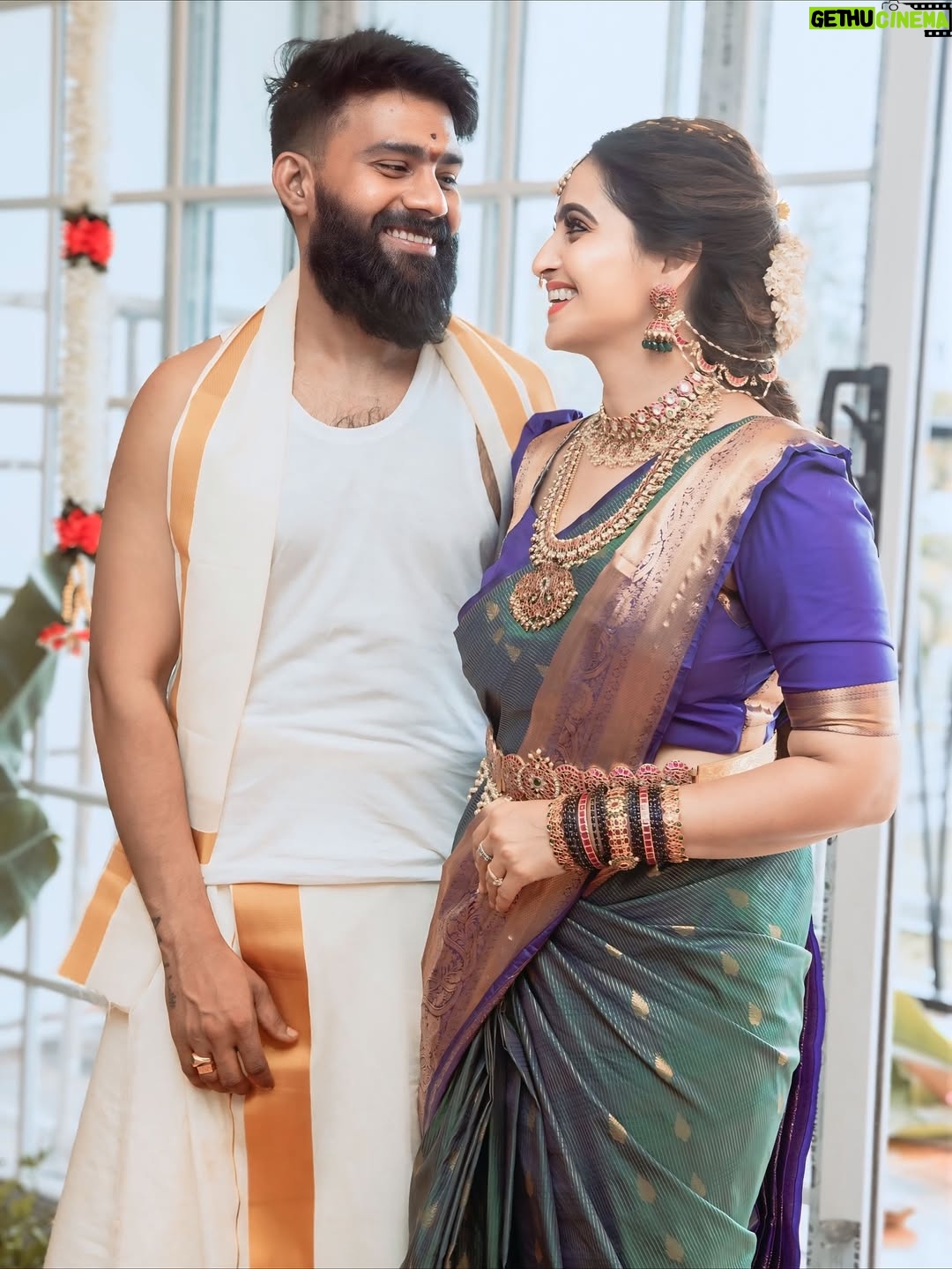 Mounika Dev - 4.1K Likes - చాలా కాలంగా ఎదురుచూసిన తర్వాత... మా కొత్త ఇంటి కల నెరవేరిన సమయంలో... 

మా ఇంట్లో చేపట్టే అన్ని పనుల్లో విజయం సాధించాలని కోరుకుంటున్నాను. 
మా ఇంటి పేరు కామతార్ద నిలయం 🧿మీ ఆశీస్సులతో వంశీ కృష్ణ & మౌనికా దేవి🏡 🙏🙏

The entire credit goes to all time my favourite incredible support @zigzagdecors ❤️

The most beautiful jewels from @new_ideas_fashions 
Blouse 👚 @stitch_vyshnavee_sarath 

Makeup&hair @aravinth_mehendi_makeup 

Photography @dilipkumar_photography 

#housewarming #newhome #newbeginings #dreamhome #lovelivehere #permanentaddress 
#unpackingboxesanddreams