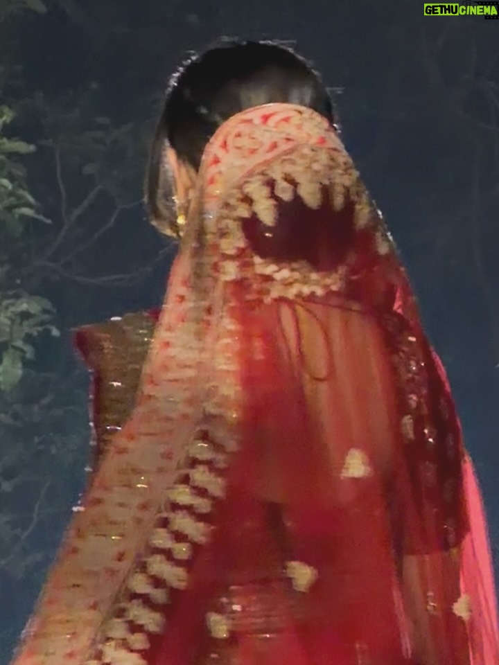 Mrinal Navell - 38.7K Likes - “The Bride” 🔪
.
.
.
.
.
.

.

#mangallakshmi #barkhakapoor @colorstv @jiohotstar #bts ( Mangal Lakshmi, Barkha Kapoor, Bts)
