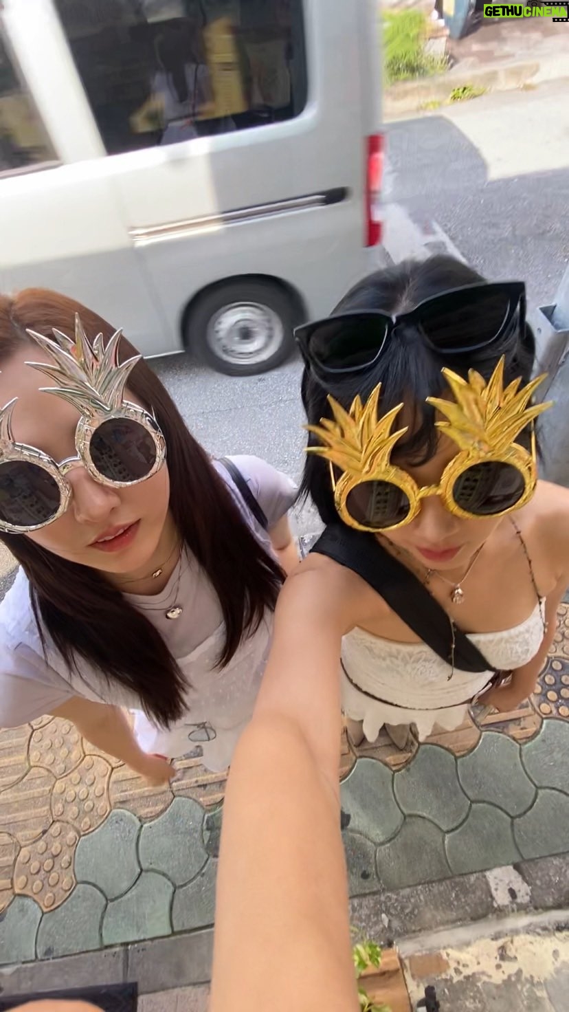 Na Hae-ryung - 2.1K Likes - 오키오키오키나와🕶️👙🍍🍦🍶
