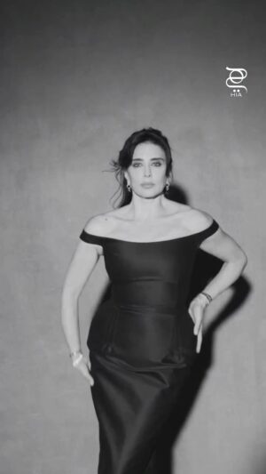Nadine Labaki Instagram - ⁨	⁨	عندما يلتقي الإسم العالمي بالإبداع اللامتناهي، يولد سحر نادين لبكي! في عدد نوفمبر، نفتخر بأن نحتفل بإسم نادين لبكي على غلاف مجلة “هي”، الإسم الذي تجاوز الحدود ووصل إلى العالمية. هي ليست مجرّد مخرجة، بل أيقونة صنعت لنفسها بصمة فريدة في السينما العالمية، حيث تحوّل كل فكرة وكل لحظة على الشاشة إلى تجربة إنسانية عميقة. من خلال أفلامها، تعلّمنا أن الإبداع لا يعرف حدودًا، وأن الجرأة على التعبير عن النفس هي ما يجعل الإسم يتألق عالميًا.
وهذا الإبداع لم يقتصر على أفلامها فحسب، بل ظهر بوضوح في جلسة تصوير الغلاف. كل حركة، ابتسامة، ونظرة كانت مليئة بالروح والصدق، وفخامة الإطلالة اكتملت مع مجوهرات كارتييه التي أضافت لمسة رقي وأناقة تتناغم تمامًا مع روحها الفنية.
تابعوا الحوار الكامل معها عبر لينك البايو

Art, purpose, will: this is the magic of Nadine Labaki.
This November, we’re proud to welcome internationally acclaimed filmmaker Nadine Labaki on Hia’s cover, honoring her brilliant career and enduring impact on regional and global cinema. A profound human experience, each of her masterpieces remind us of the true power that lies in authentic self-expression and creative courage.
In our cover story, we sense her emotions and sincerity through every movement, gesture, and glance, glowing in the light of Cartier jewelry.
Read our exclusive interview with Nadine Labaki via the link in bio. 

Editor in chief and interview @maibadr5 
Creative Director  @jeff.aoun
 Coordination:  @mayasabbah
Photographer @jihadhojeily
Film Director @eliefahed
Fashion Stylist @slimi7
Production Director  @jvora
Hair & Make-up Artist: @kiwarkis
Photo editing : @elissar.retouch
Studio & Assistant Crew: @bickibossstudio

#HiaMag #ByHiaMag #NovemberIssue #HiaXNadineLabaki #NadineLabaki #Cartier 
#مجلة_هي #عدد_نوفمبر #نادين_لبكي #هي_نادين_لبكي #كارتييه⁩⁩