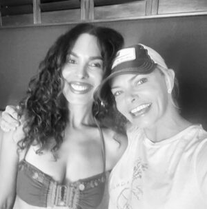 Nadine Velazquez Instagram - This woman right here! I had the luckiest seat in tv town 20 years ago watching Jaime Pressly bring the iconic and Emmy winning JOY to life! I remember the first line I ever heard her say to me, “Who’s the Whore?” 
From that day forward, I watched her with my mouth dropped. She reminded me of one of my favorite actresses, Lucille Ball (but hillbilly). 
I got to see this babe last weekend at our My Name is Earl 20 year Reunion. Jaime, you are a brilliant actress and a powerful lioness. Forever Earl’s Girls! 👯