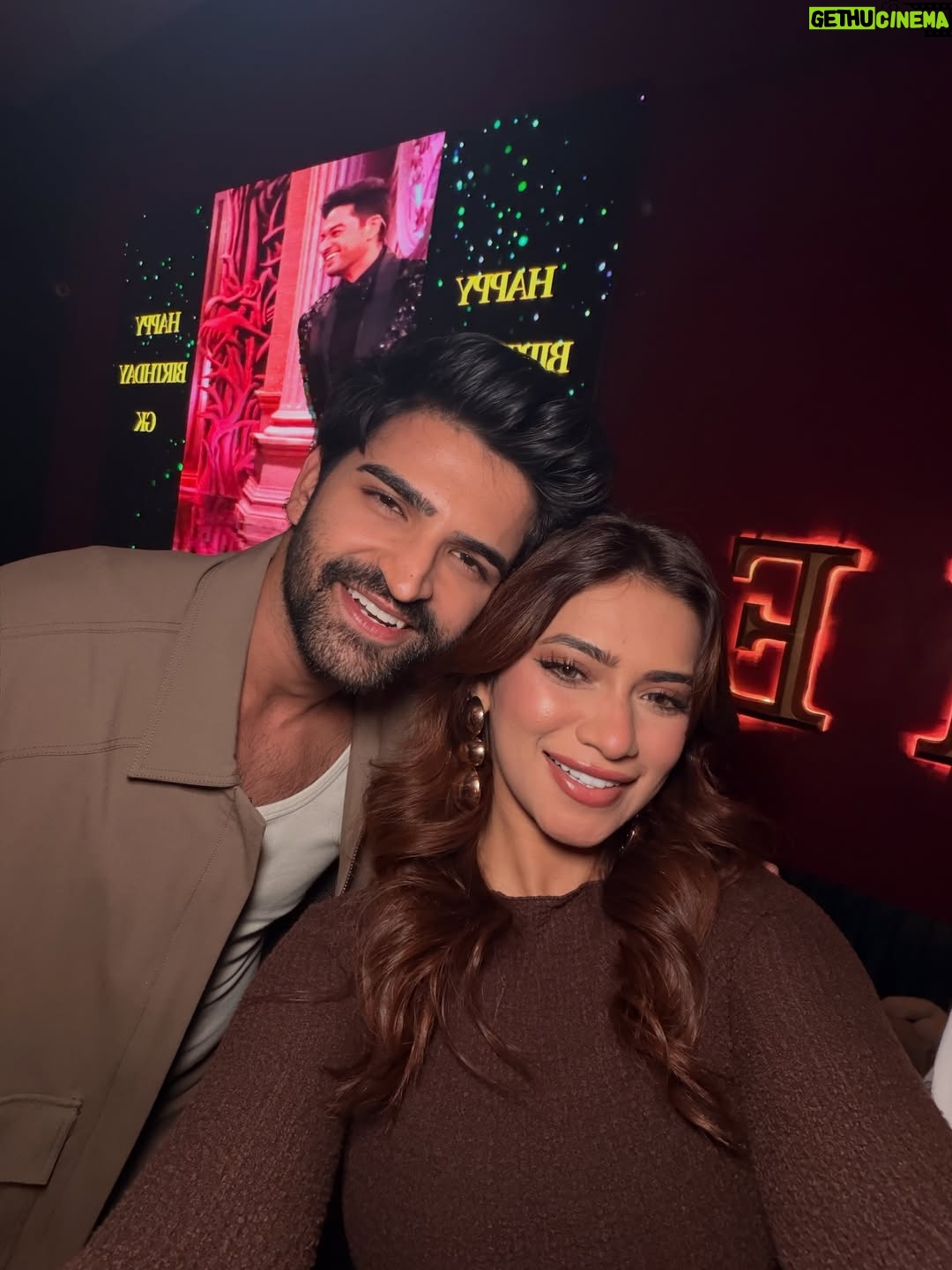 Nagma Mirajkar - 584.2K Likes - Happiest Birthday @gauravkhannaofficial !! 🎂🥳🎉❤️