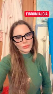 Naike Rivelli Instagram - ✨ FIBROMIALGIA: una delle condizioni più supportate oggi con terapie a base vegetale.
Chi convive con dolore diffuso, tensione muscolare, sonno instabile e stancheza cronica sa quanto ogni giorno possa diventare pesante.
La fitoterapia specialistica, quando prescritta da medici esperti, può offrire:
🌿 sollievo sul dolore
😴 miglioramento del riposo
💆🏻‍♀️ riduzione della rigidità
🧠 maggiore equilibrio emotivo
🔥 una qualità della vita più stabile

Al Cannabis Medical Center seguiamo pazienti da tutta Italia – anche online – con percorsi personalizzati e controlli regolari.

Se vivi con fibromialgia e cerchi un approccio moderno, tollerato e realmente seguito, siamo a disposizione.

📲 Prenotazioni dal link in bio
👩🏻‍⚕️ Visite online disponibili
🌱 Centro specializzato attivo dal 2018

@cannabis_medical_center 
@naikerivelli 
@ornellamuti 
@ornellamutihempclub 

#cmc #cannabismedicalcenter #fitoterapia #benessere #dolorecronico #fibromialgiaitalia #sollievo #qualitàdellavita #salutebenessere #stressrelief #equilibrio #terapiaintegrata #holistichealth #saluteitalia