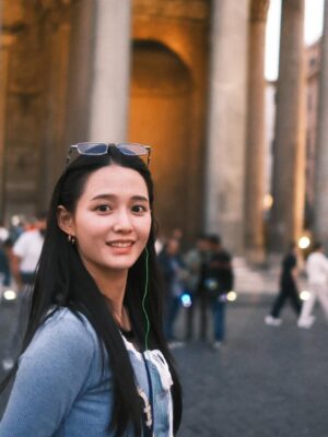 Nam Bo-ra Instagram - 2025년 마지막 하루 입니다☃️

올 한해는 정말 너무 행복한 한해 였습니다🧡

사랑하는 사람과 결혼도 했고 
새 생명까지 얻었네요🐣

돌이켜 보니 부족한 거 없이
넘치는 2025년이었어요

내년에도
사랑하는 가족들과 그리고 남편,
그리고 새로 태어날 아기,
지금까지 함께한 모든 사람들과
행복하고
유익한 시간이 되길 기대해 봅니다👍

여러분 모두,
올 한해 너무 수고 많으셨고
내년에도 더욱 행복하시길 바랄게요

새해 복 많이 받으세요✨
사랑합니다❤️