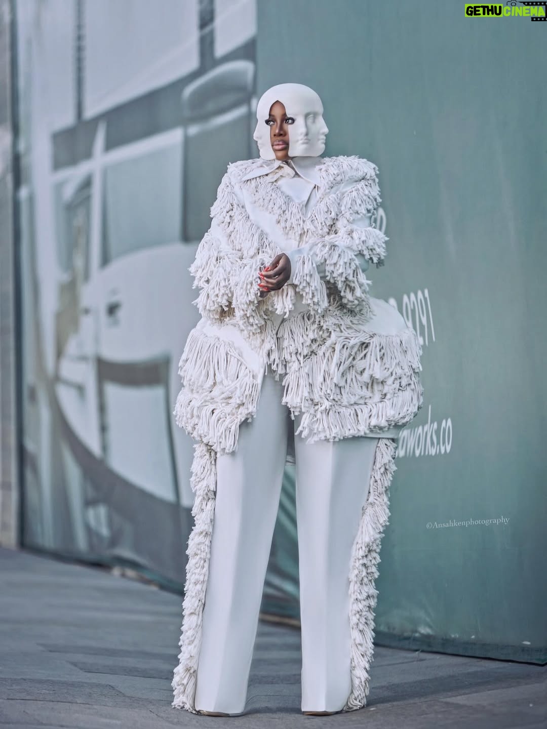Nana Akua Addo - 49.1K Likes - Fashion isn’t luck. It’s taste,individuality, details and personal style. 

They watched. They noticed. They awarded.  Honored. Proud. African. 🏆🌍

From Uganda with Love @abryanzstyleandfashionawards @abryanz @davidtlale 

Straight from the just ended Lagos fashion runway @sevondejana to  NANA AKUA ADDO this look was made with Love