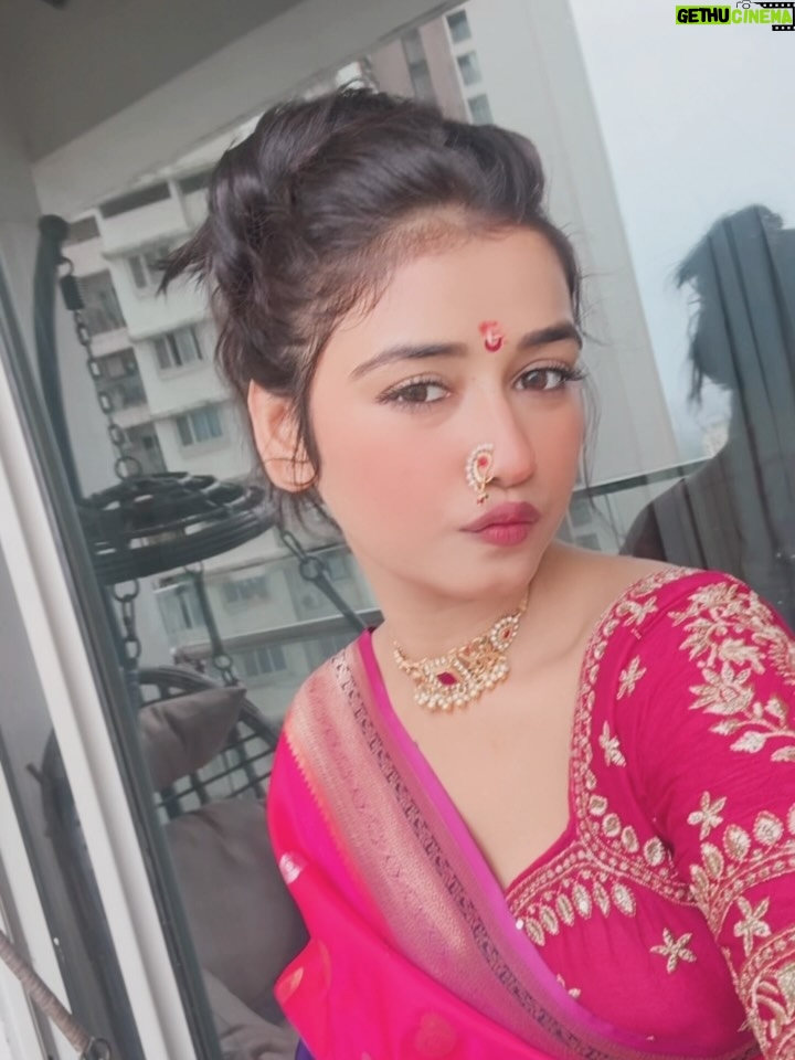 Nancy Roy - 27.4K Likes - गणेश चतुर्थी की शुभकामनाएं ♥️
Thnq so much @tomarsimran21 & @mukeshchoudharyofficiall for the amazing pictures 🌸
@itisurmila the best host ♥️