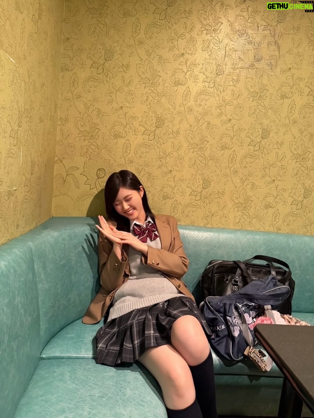 Nanoka Hara - 57.2K Likes - .

ユニバーサルミュージック新テレビCMに出演させていただきます。

メイクも衣装もとっても平成！
ガラケー、久しぶりに使った！

選曲したプレイリストも公開されてるので是非ー︎☺︎

#プレイリスト聴こうよ