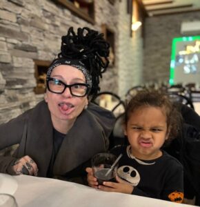 Nargiz Zakirova Instagram - Like grandma like grandson 🥳 #grandmanargiz #nargiz #nargizzakirova #usa #🇺🇸