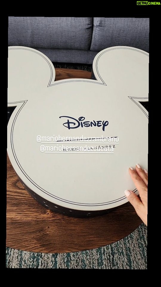 Natalia Ramírez - 1K Likes - No se como explicar que a esta edad mía pueda sentir algo tan profundo por Disney.  @mh_colombia gracias por recordarme que aun tengo a esa niña en mi.