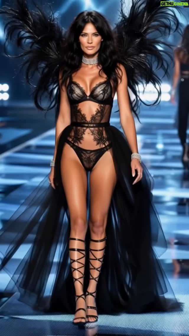 Nathalie Andreani - 696 Likes - Quelle tenue tu préfères sur moi ? 

#nathalieandreani #bodymistvictoriasecret #victoriassecret